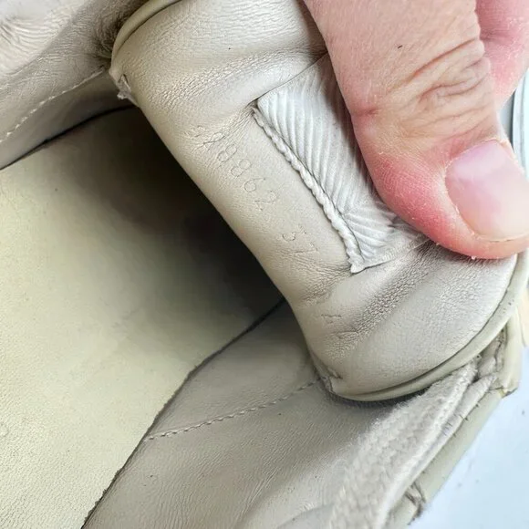 Gucci x Doraemon Rhyton Women Size EU 37 US 7 White Beige Leather Shoes - Picture 10 of 11